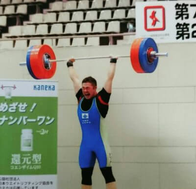 前田真