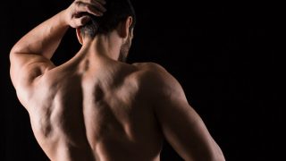 【男の憧れ】広背筋を鍛えて逆三角形ボディを手に入れよう!効率的な筋トレ方法を徹底解説
